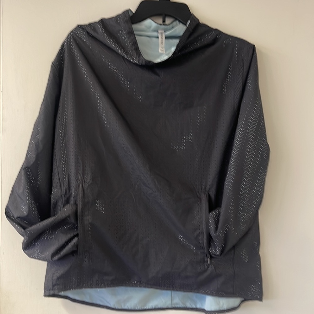 Fabletics medium women’s jacket - Picture 4 of 10